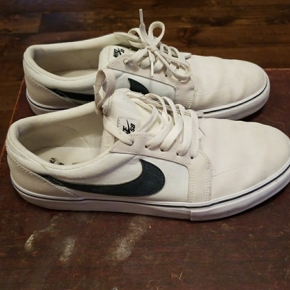 Nike Sb Satire li size 11